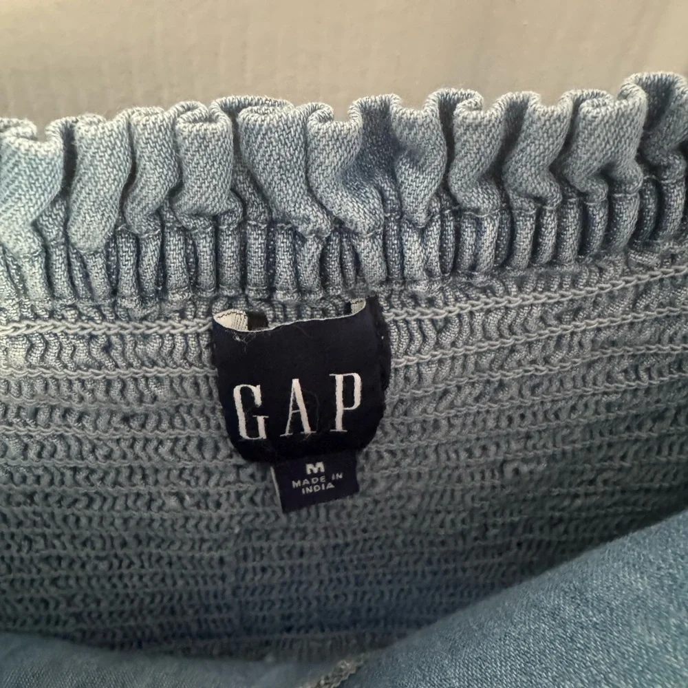GAP Light Blue Smocked Denim Midi Dress size M - Picture 3 of 4